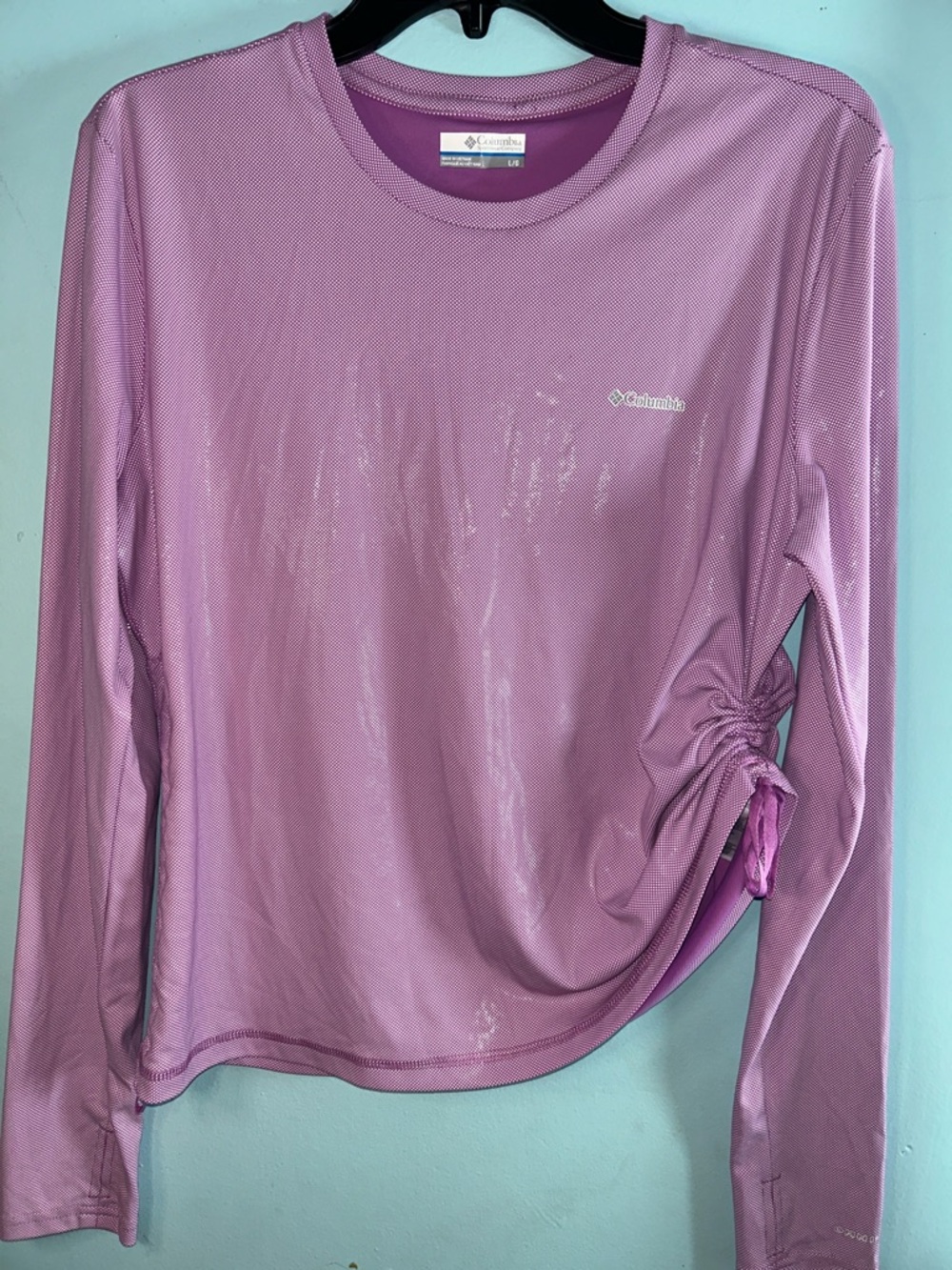 Columbia Women’s Long Sleeve Ruched Side Performance Top in Lavender Pink